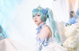 星之迟迟：粉蝶花一样的小精灵和摄影作品赏析-布玛社