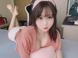 是依酱吖：摄影作品欣赏，二次元的甜蜜精灵-布玛社