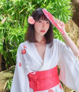 姜仁卿：韩国网红圈的魅力小天后和作品赏析-布玛社