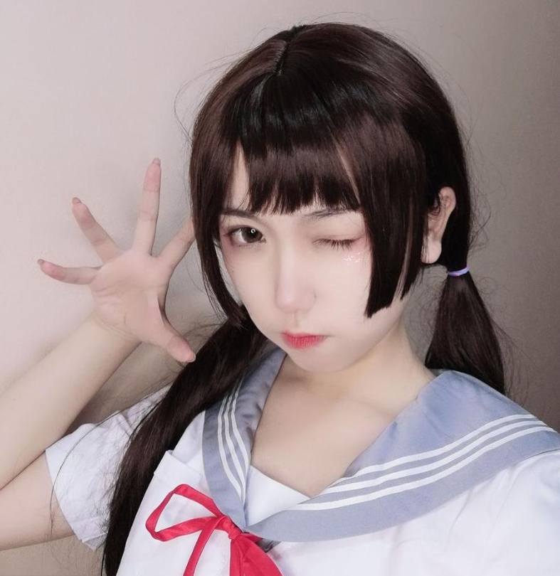 迷人萌妹子：芋圆侑子的精彩Cosplay世界