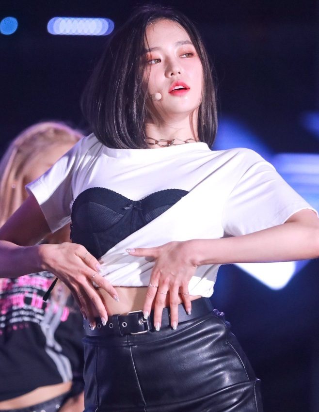 yeeun 配图 yeeun配图:我为什么建议先看yeeun这几组?因为好图会自己说话
