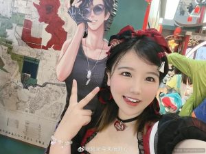 看阿半今天很开心，我更在意她有没有把画面撑住-布玛社