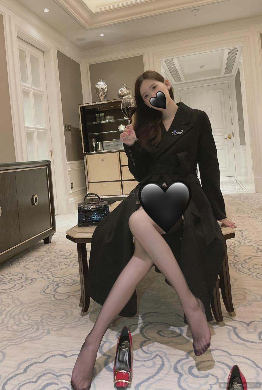 霏霏chloe 配图 3