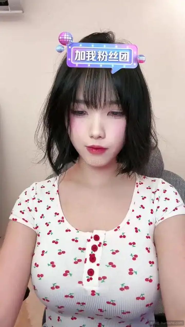 琳 铛 吃 西瓜 配图 2
